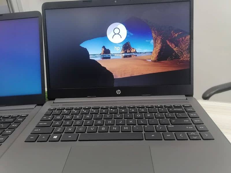 Hp probook 245 G8 AMD 3020e with RADEON 2 GB GPU+win11 support 2