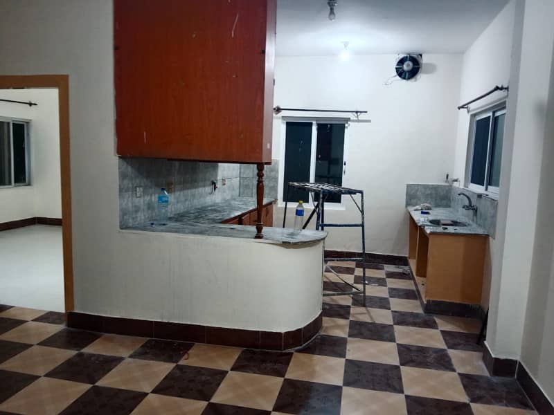 Ghouri town ph3 2bed Falat For Rent water electrity Gass Available 3