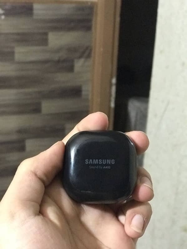 Original Samsung buds live 1