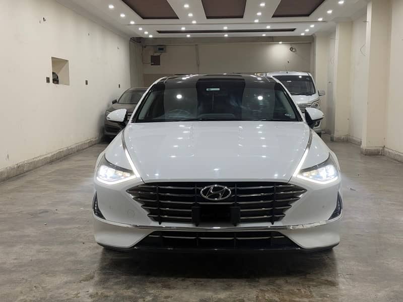 Hyundai Sonata 2.5 FULL OPTION TOP OF LINE 2023 BANK LEASE 0