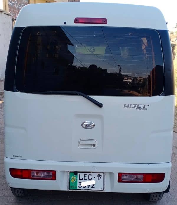 Daihatsu Hijet 2012 Genuine condition 1