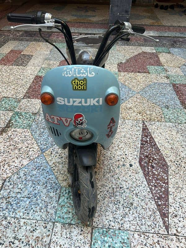 Suzuki scooty 1