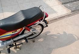 Honda CD70 bike