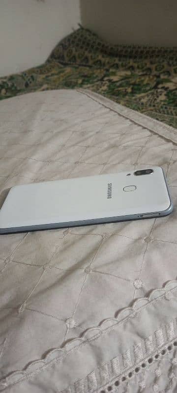 Samsung A30 4GB 64GB 0