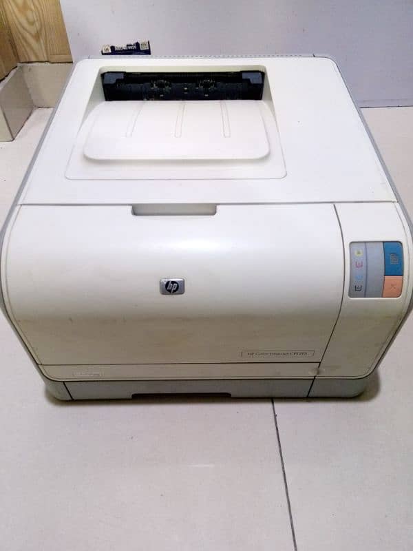 HP color laserJet CP1215 0