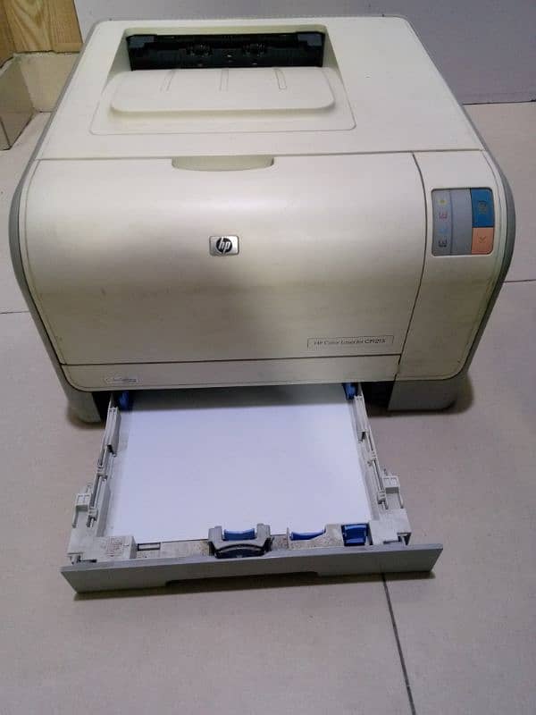 HP color laserJet CP1215 1