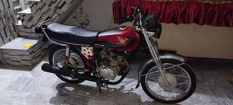 Honda cg125 17 model for sale 0