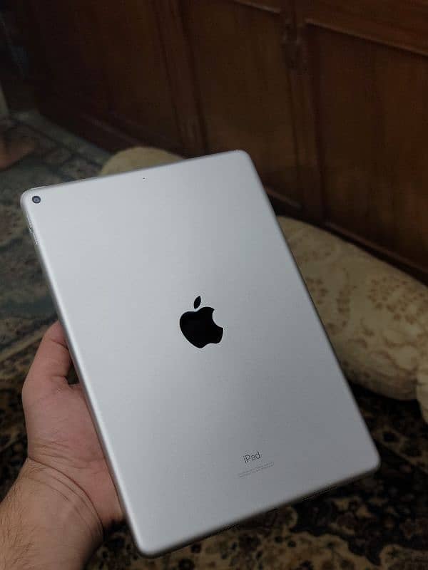 ipad Air 3rd Gen 64GB 3