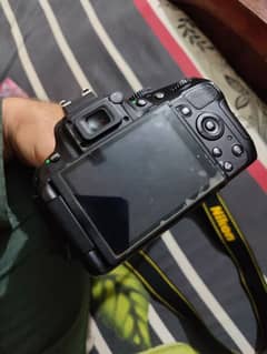 Nikon D5100 dslr camera