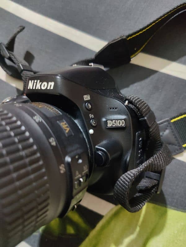 Nikon D5100 dslr camera 2