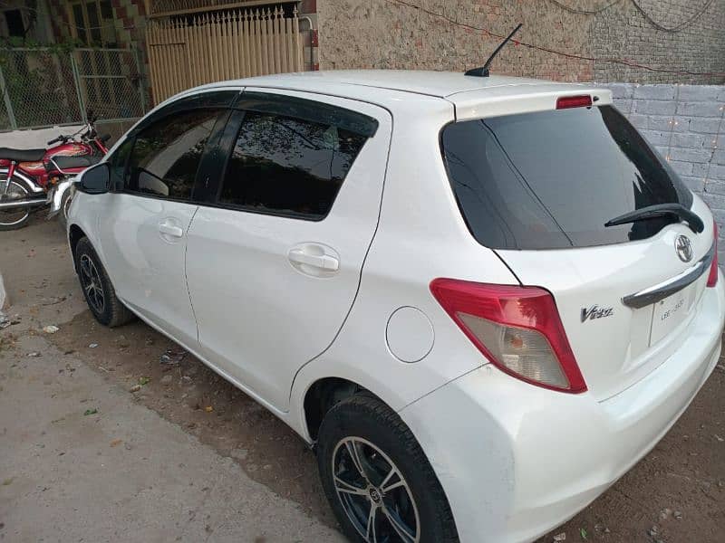 Toyota Vitz 2011 0