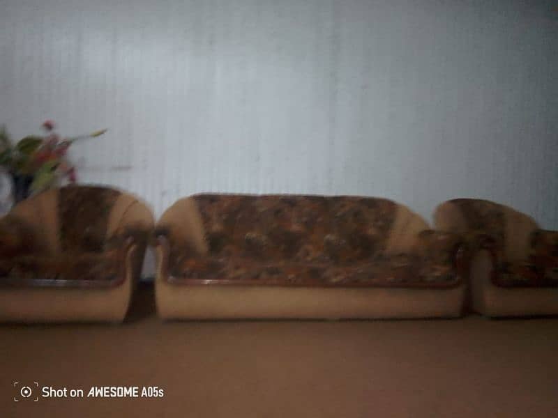 5seater sofa set good condition 0