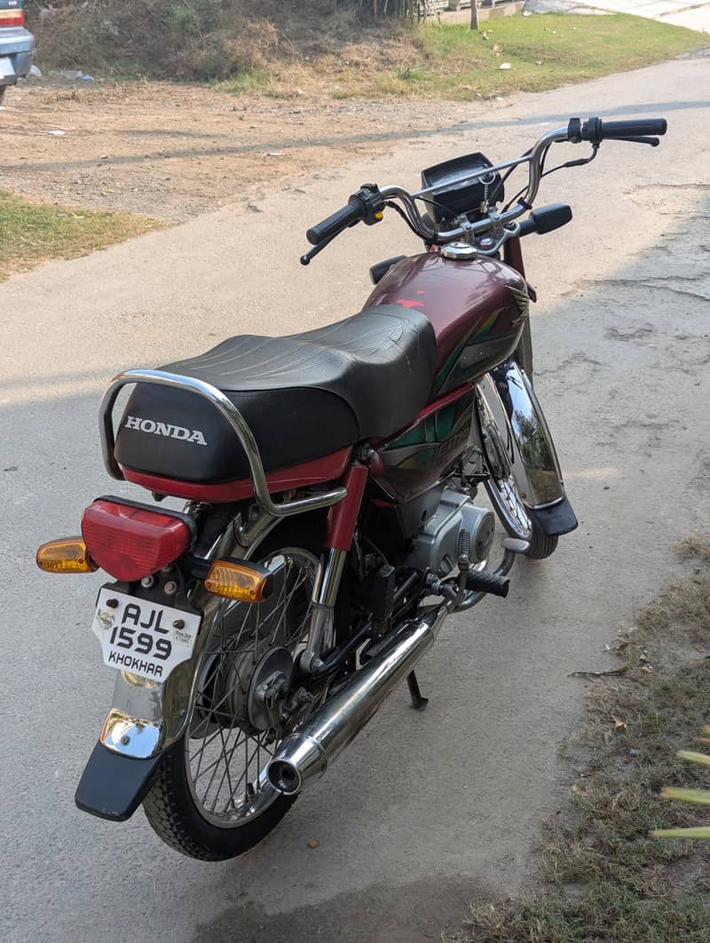 Honda CD 70 2022 7