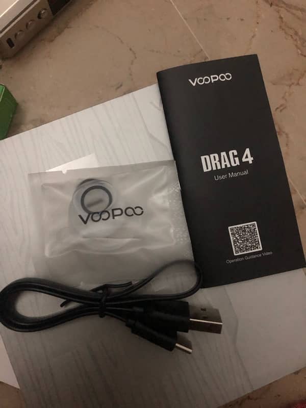 voopoo drag 4 Just like new with batteries and flavour for sale 9