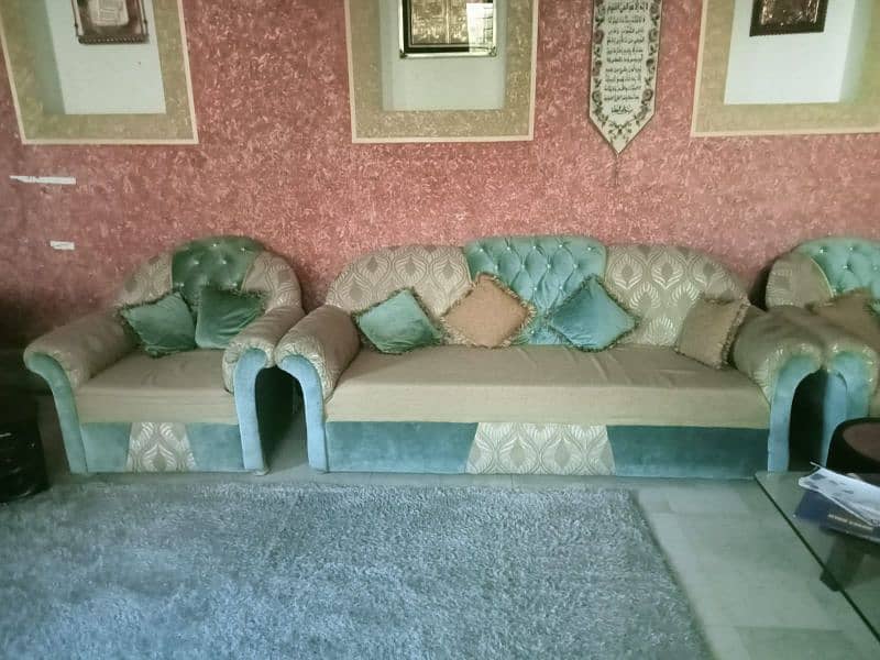 5 seater Sofa Set 0