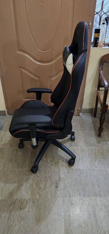 Ace Series Gaming Chair 1