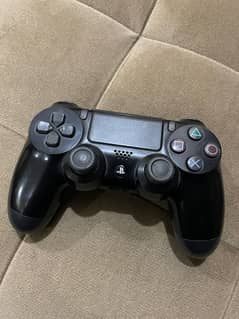 PS4 controller