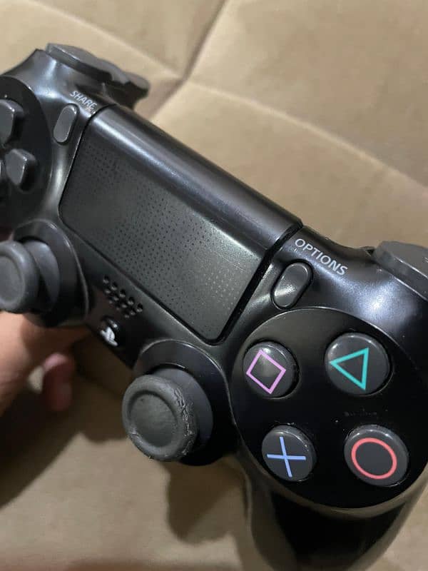 PS4 controller 1