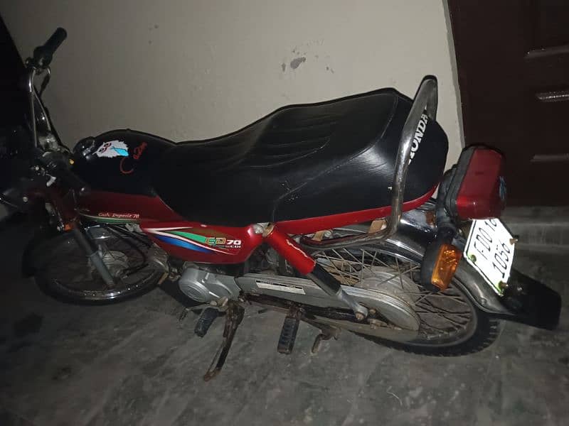 Honda CD 70 2016 13