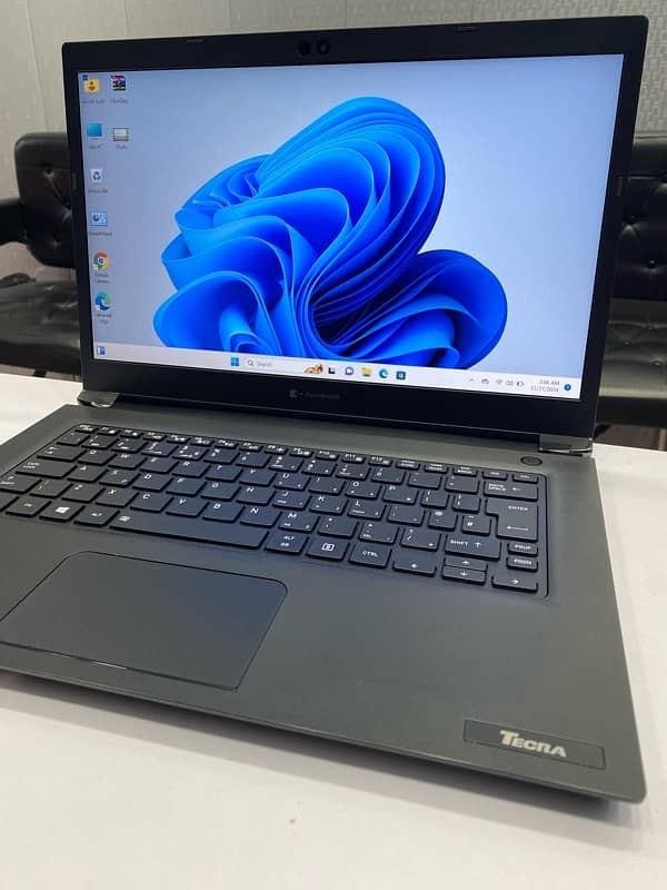 Toshiba Dynabook Core i5-10th gen 8/256 SSD 4