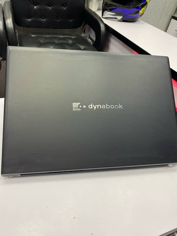 Toshiba Dynabook Core i5-10th gen 8/256 SSD 8