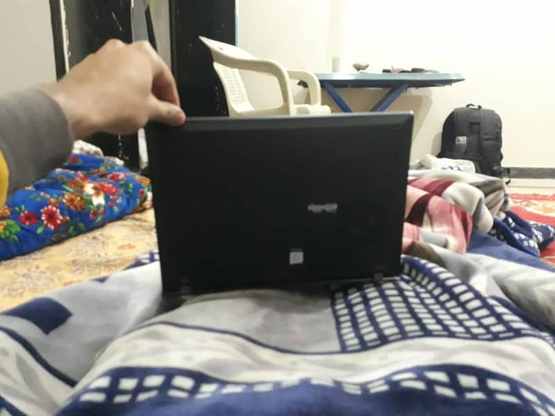 LENOVO THINKPAD GEN 8, CORE I5. . . . . . WITH MODEREN PROCESER THEN OTHERS 3