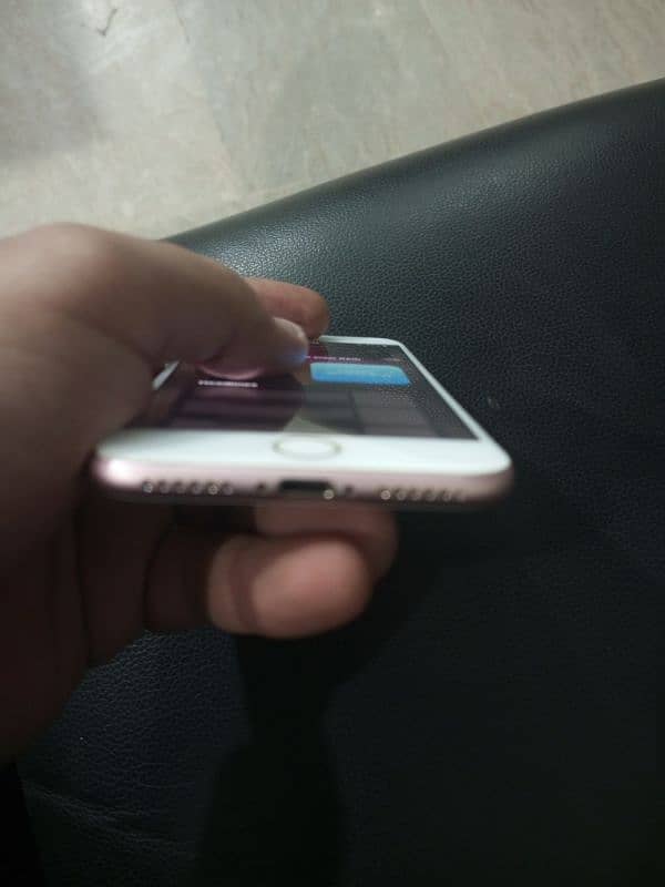 IPHONE 7 128GB 4