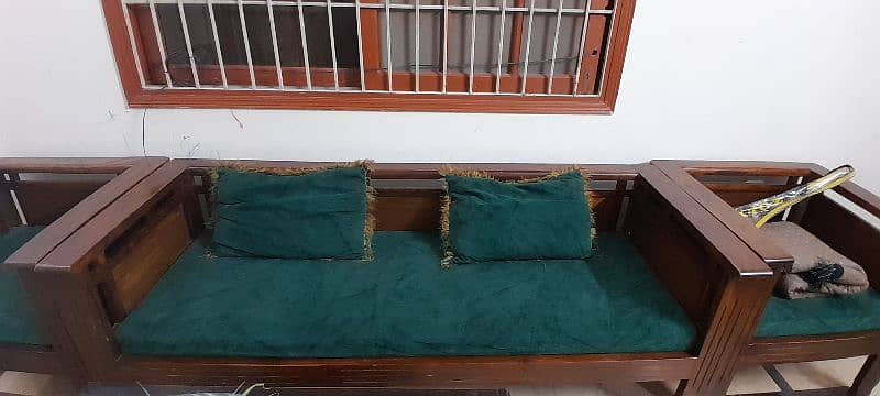 7 seater wooden sofa set in good condition with cushion 9