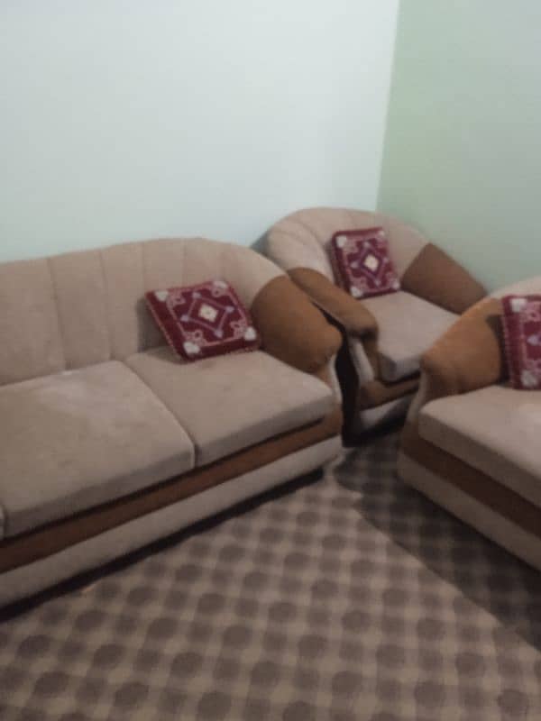 7 seater sofa set urgent sale-(0310"1283"520) What S 4