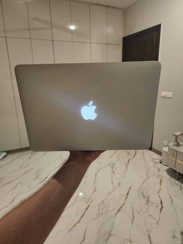 Macbook Pro 1