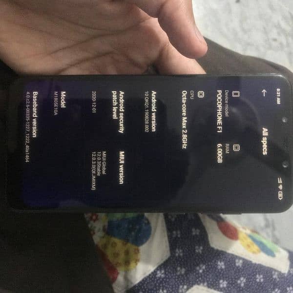 Poco f1 6/128 dualsim pubg60fps snapdragon 845 front crack but working 1