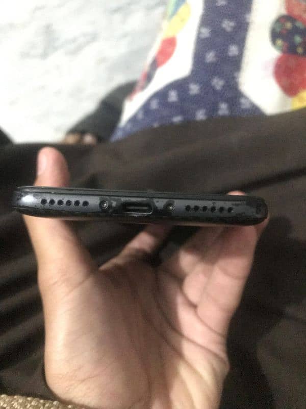 Poco f1 6/128 dualsim pubg60fps snapdragon 845 front crack but working 9