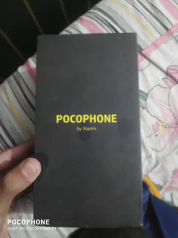 Poco f1 6/128 dualsim pubg60fps snapdragon 845 front crack but working 11