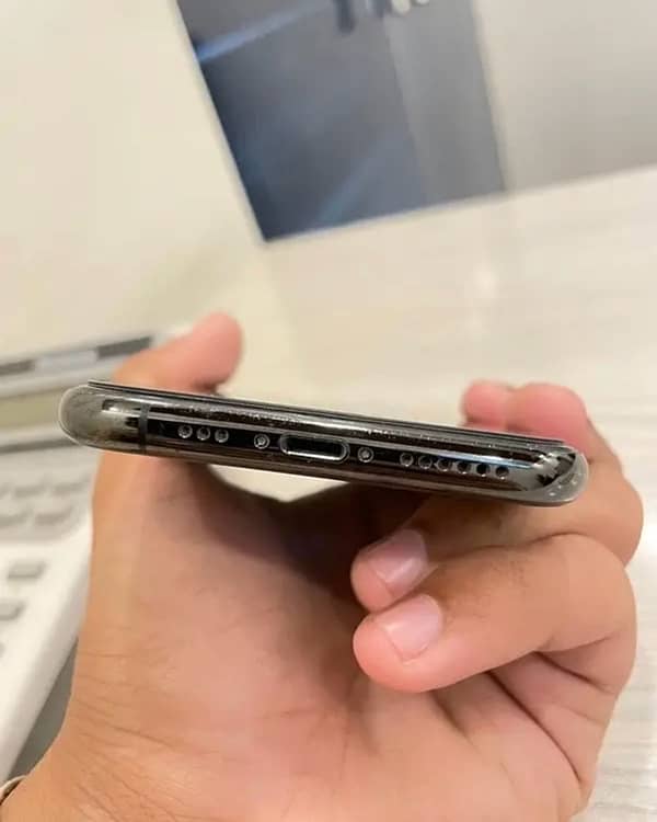 iphone 11 pro waterpack 2