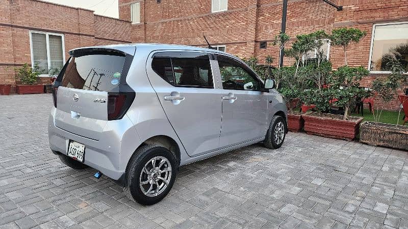 Daihatsu Mira 2018/24 3