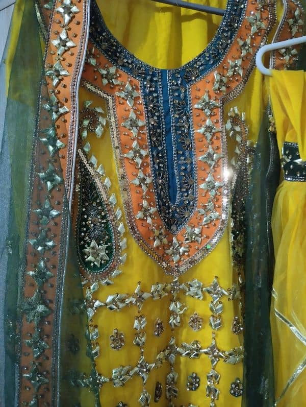 mehndi suit for bridal 2