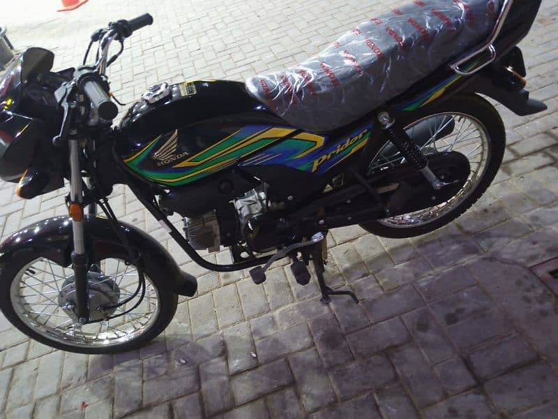 Honda Pridor- CD100, 10/10 like new 1