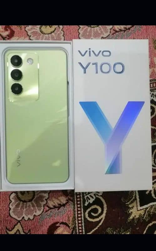 VIVO Y100 8+8/256 GB , JUST BOX OPEN 0