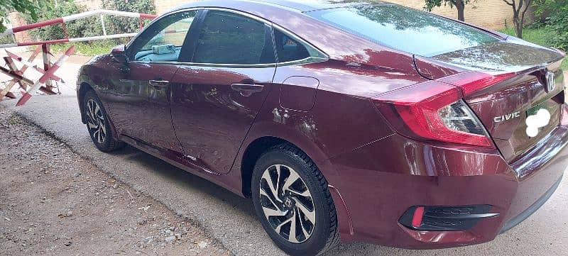 Honda Civic Oriel 2018 4