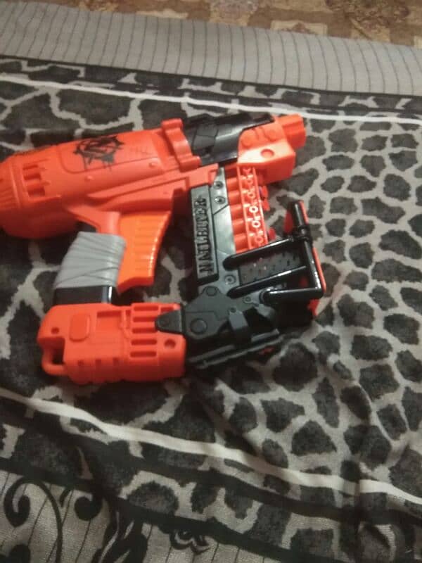 NERF nailbiter gun 1