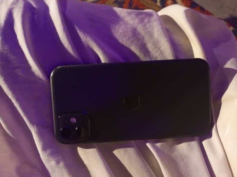 iPhone 11 non pta Jv perfect condition 5