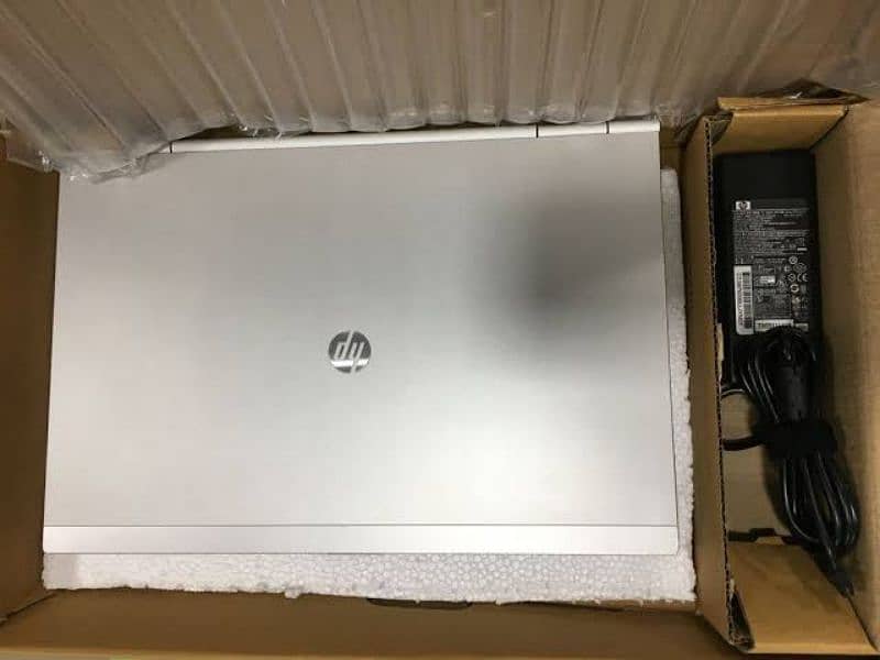 HP ELITE BOOK CORE i5 8 GB RAM 456 GB HD 2