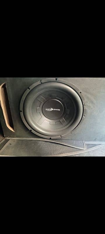 Amplifier and woofer  in new condition 4