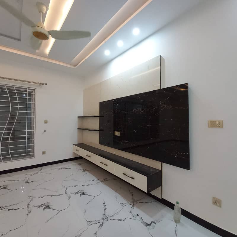 Upper portion for rent in phase 5 bahria town Rawalpindi 4