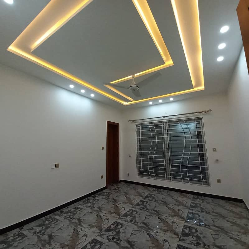 Upper portion for rent in phase 5 bahria town Rawalpindi 6