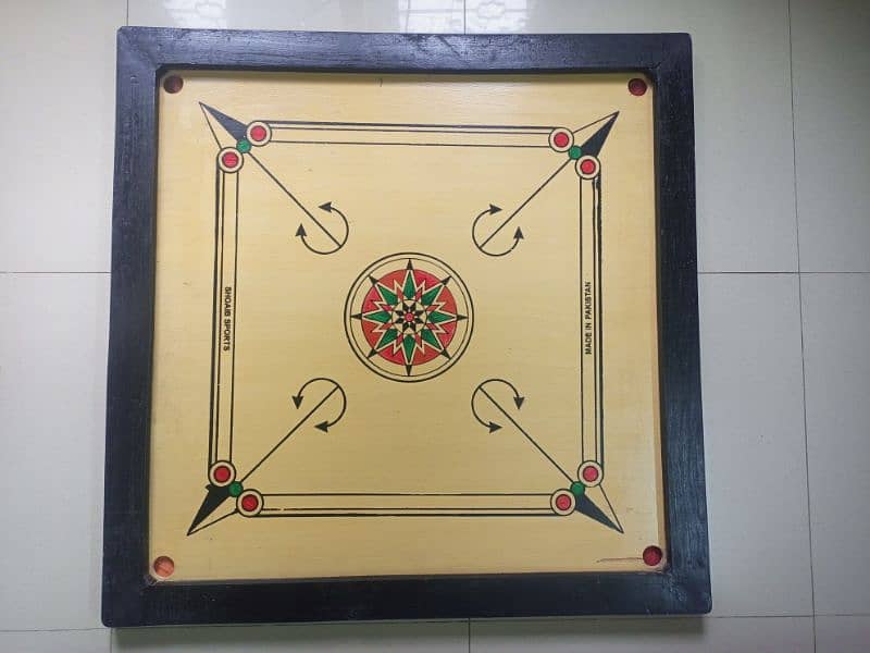 Carrom board. 0