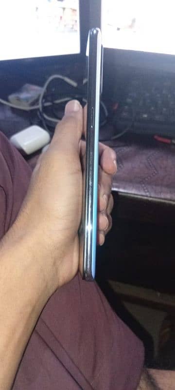 oppo f15 0