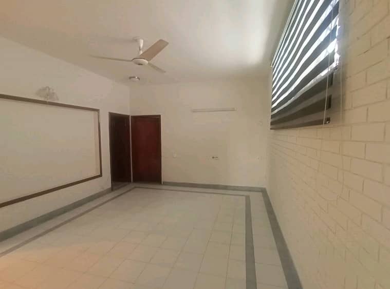 1 Kanal Room For rent In DHA Phase 3 - Block Y 2