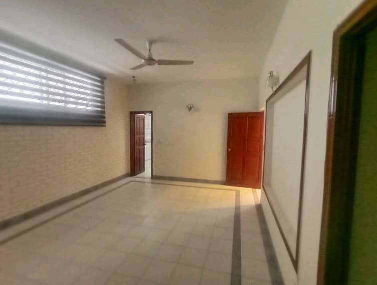 1 Kanal Room For rent In DHA Phase 3 - Block Y 3