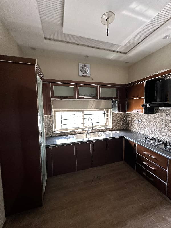 10 Marla Like New Upper Portion For Rent 1